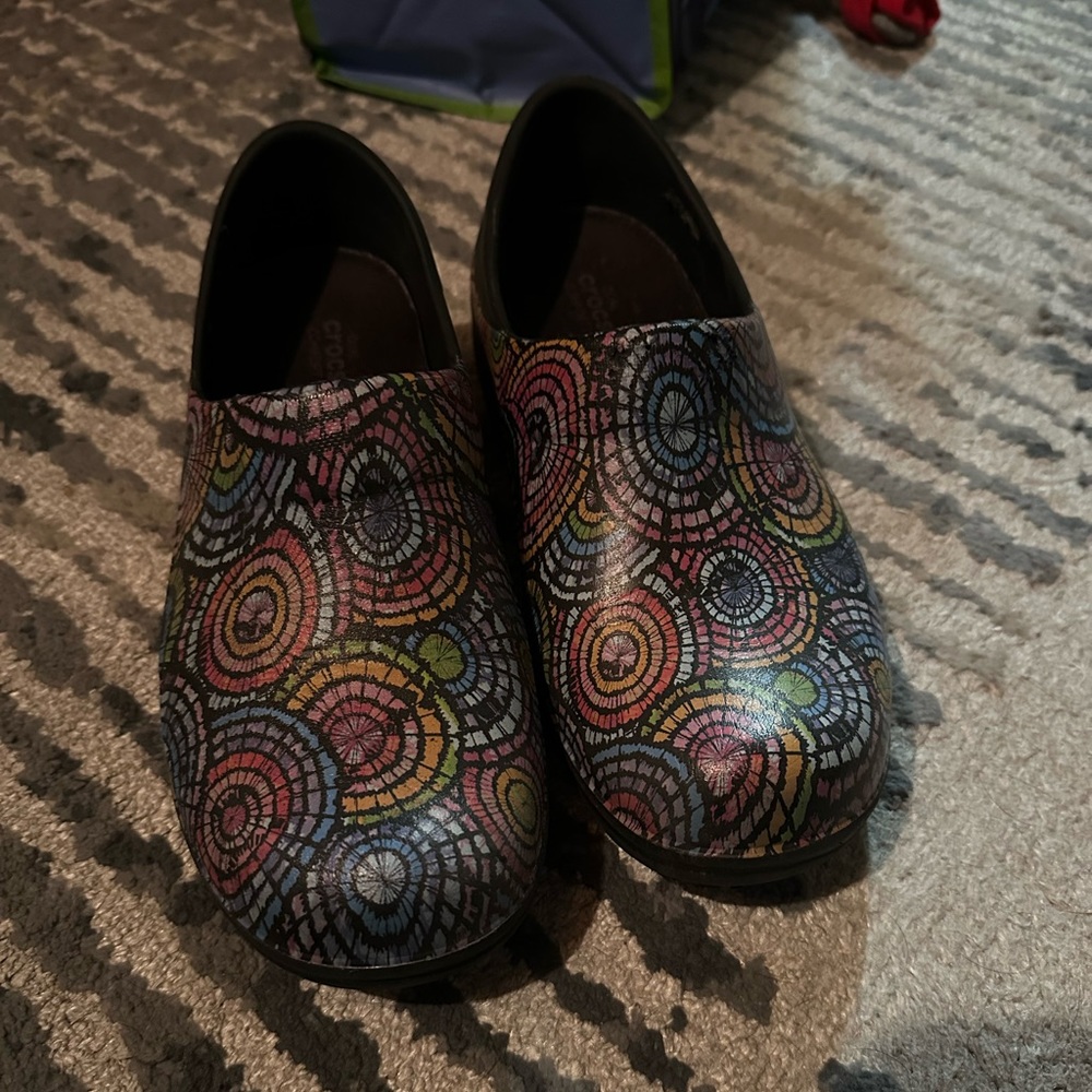Nursing shoes